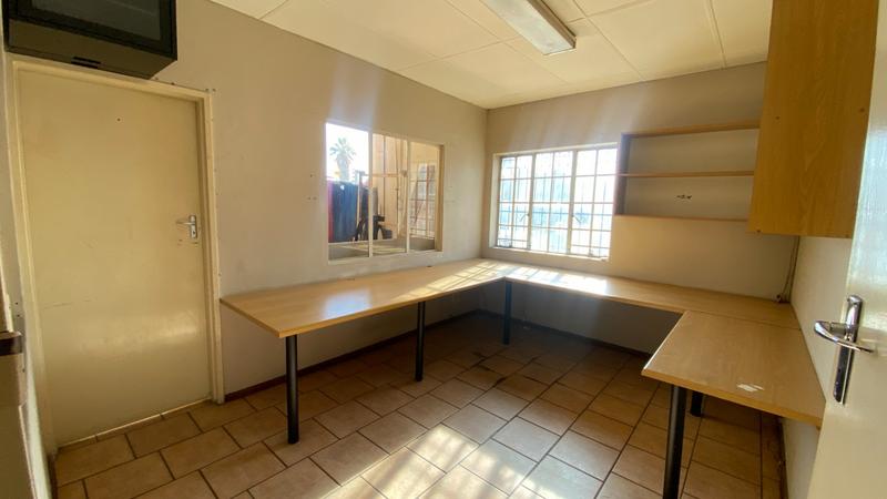 To Let commercial Property for Rent in Beaconvale Western Cape